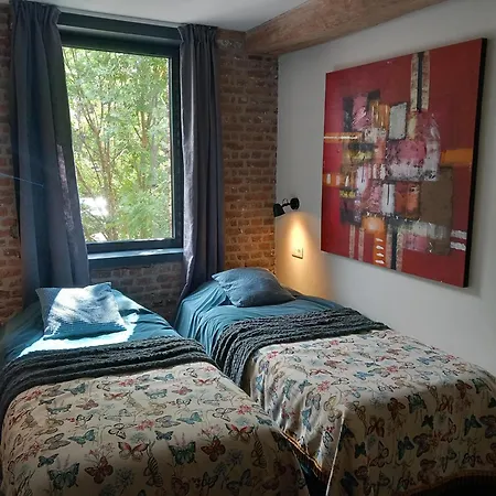 Bed & Breakfast Meschermolen, Overnachten In De Schuur