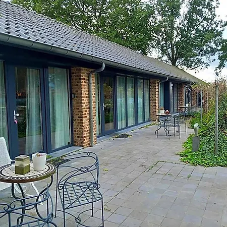 Bed & Breakfast Meschermolen, Overnachten In De Schuur Eijsden