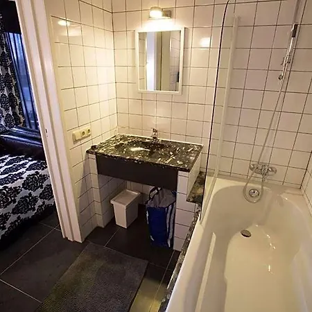 Bed & Breakfast Meschermolen, Overnachten In De Schuur 3*